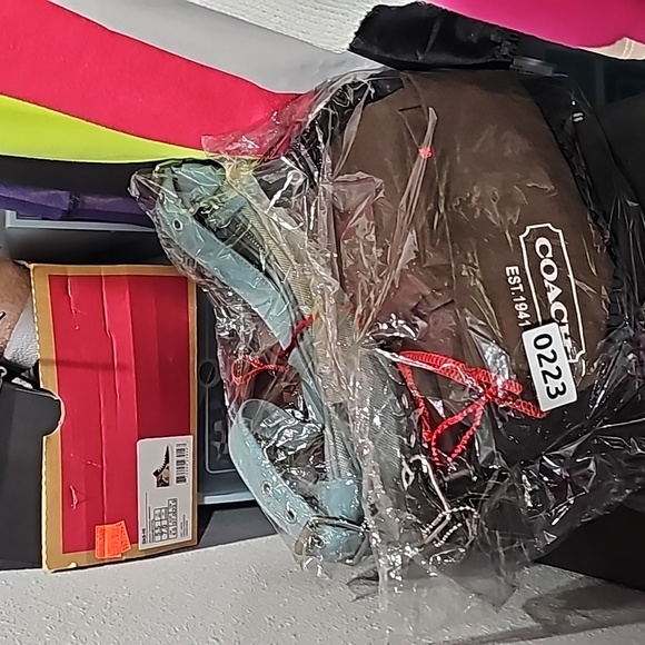 (2) Vintage Coach mini bag bundle with dust bags and hang tags - Picture 14 of 14